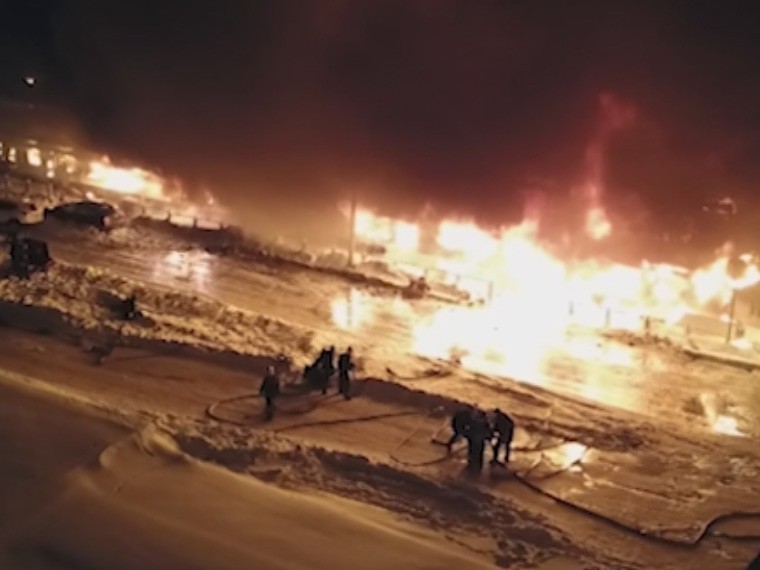 Названа возможная причина сильного пожара на теплоходе «Нерей» в Москве