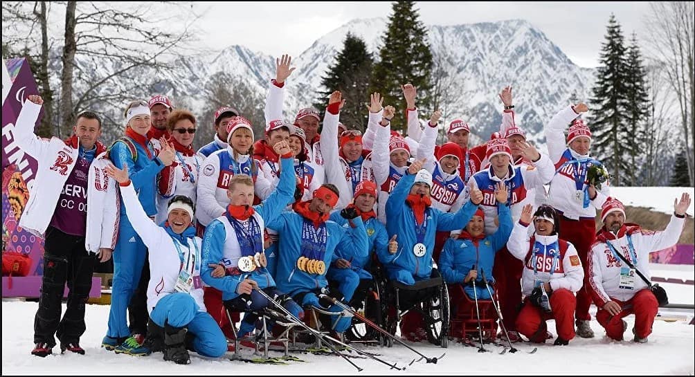 Российские паралимпийцы прилетели в Москву