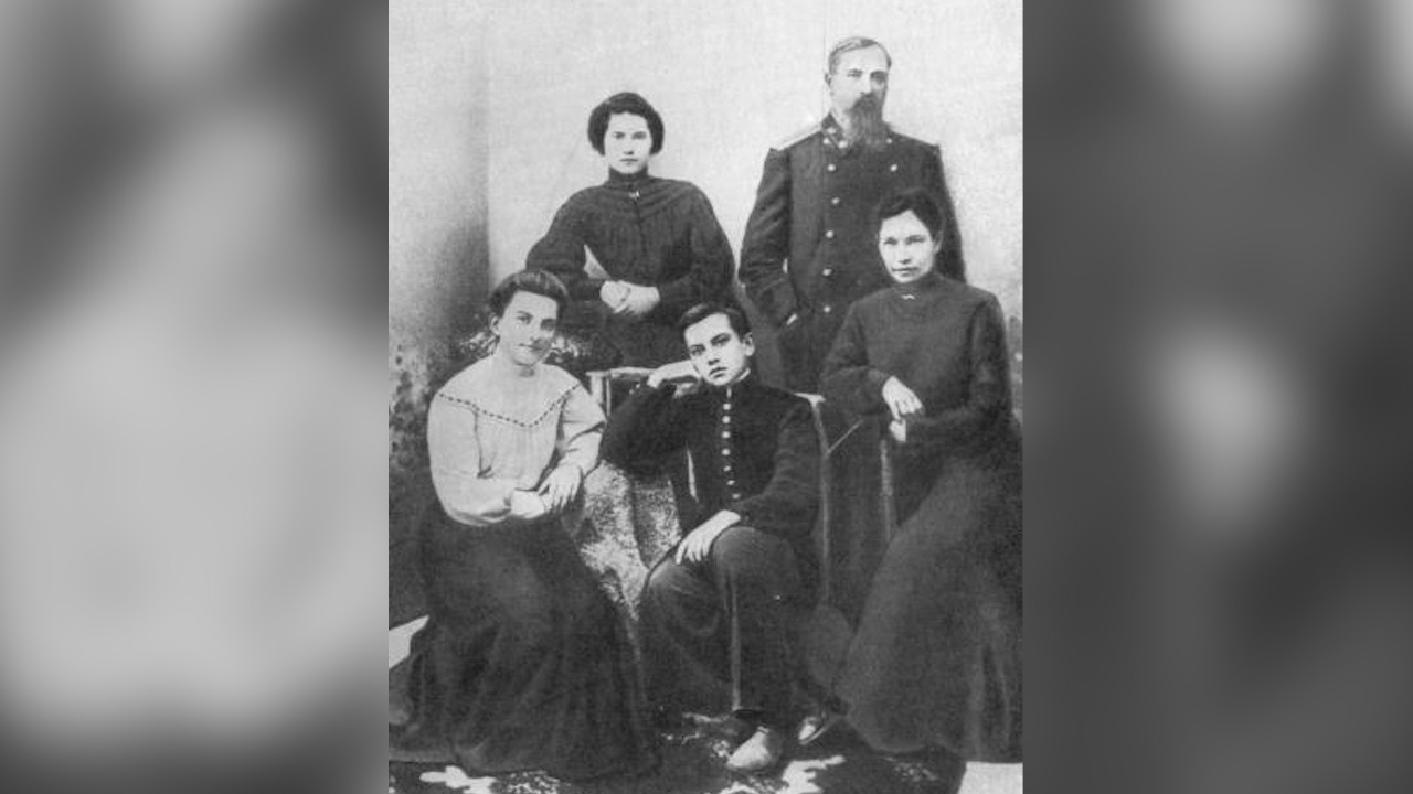 Одна жена на пятерых братьев рекомендации Одна жена на пятерых братьев рекомендации