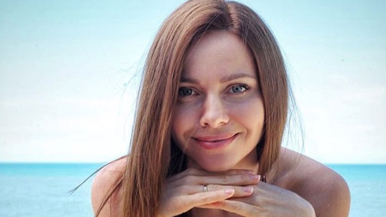 холодное подворье. Телочки без нижнего белья люблю опять Мне немного