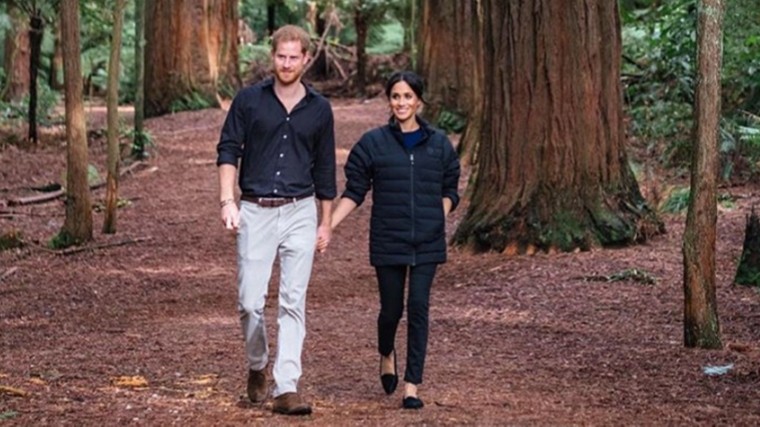 «Сделано с любовью» — Принц Гарри запечатлел на фото Меган Маркл в лесу