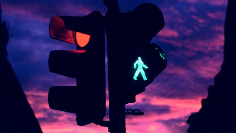 Виновник ДТП в Приморье попытался сбежать, но попал под машину