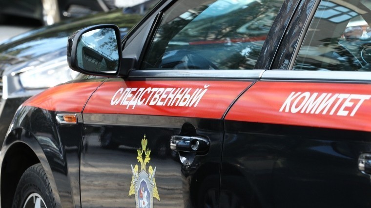 В Следственный комитет Петербурга доставлены десятки сотрудников жилконтор