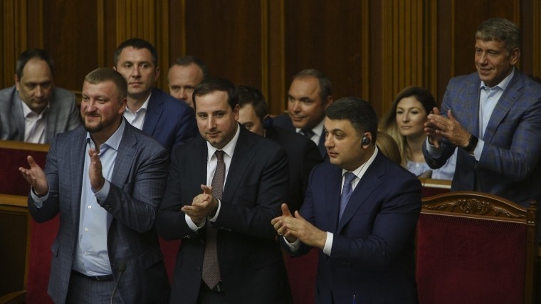 «Наливали и употребляли»: депутат рассказал, как принимался госбюджет Украины