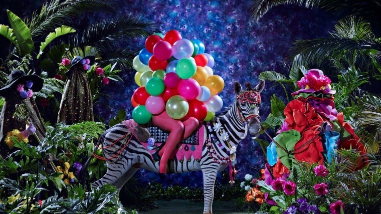 Музей «Гараж» и Одноклассники создали онлайн-гид по выставке «Ткань процветания»