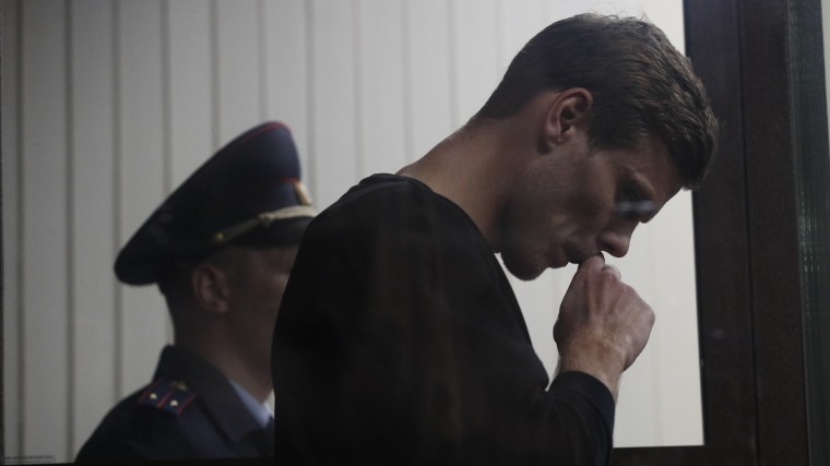 «Будут сидеть»: Петербургский комментатор о будущем Кокорина и Мамаева