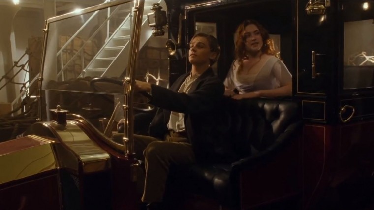 Фото: Отпечаток руки из «Титаника» на стекле сохранился спустя 20 с лишним лет