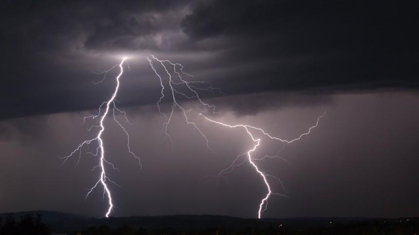 Lightning us. Американские молнии. молния в америке. lightning stroke.