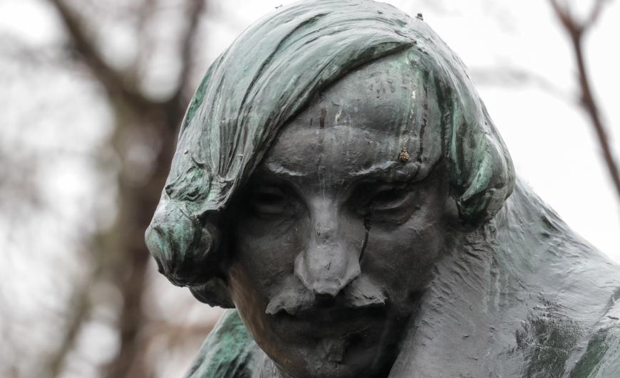 Памятник Николаю Гоголю в Москве 