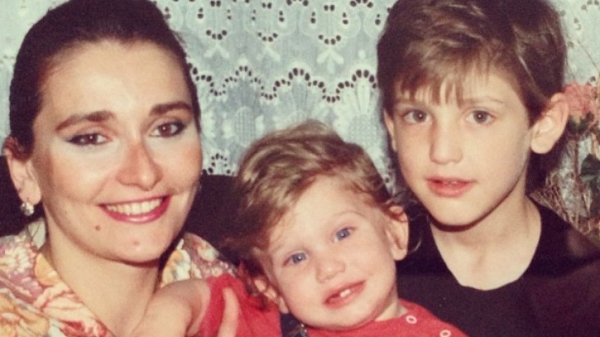 Ия Нинидзе с сыном Георгием и дочерью Нино в первой половине 90-х