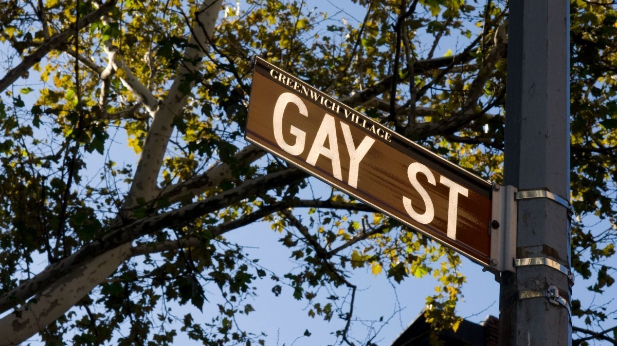 Дом с привидениями находится на небольшой улочке Gay Street. 
