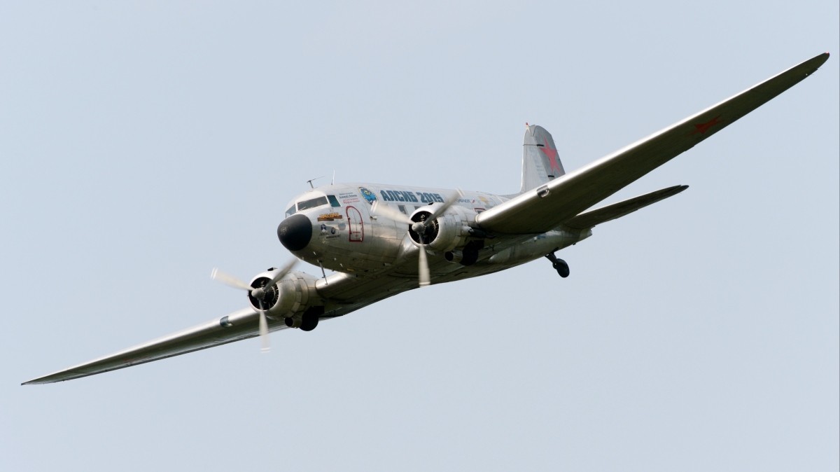 Самолет Douglas DC-3 в наше время 