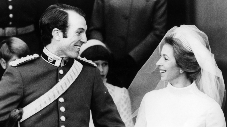Принцесса Анна и Марк Филлипс во время свадьбы 14 ноября 1973-го.