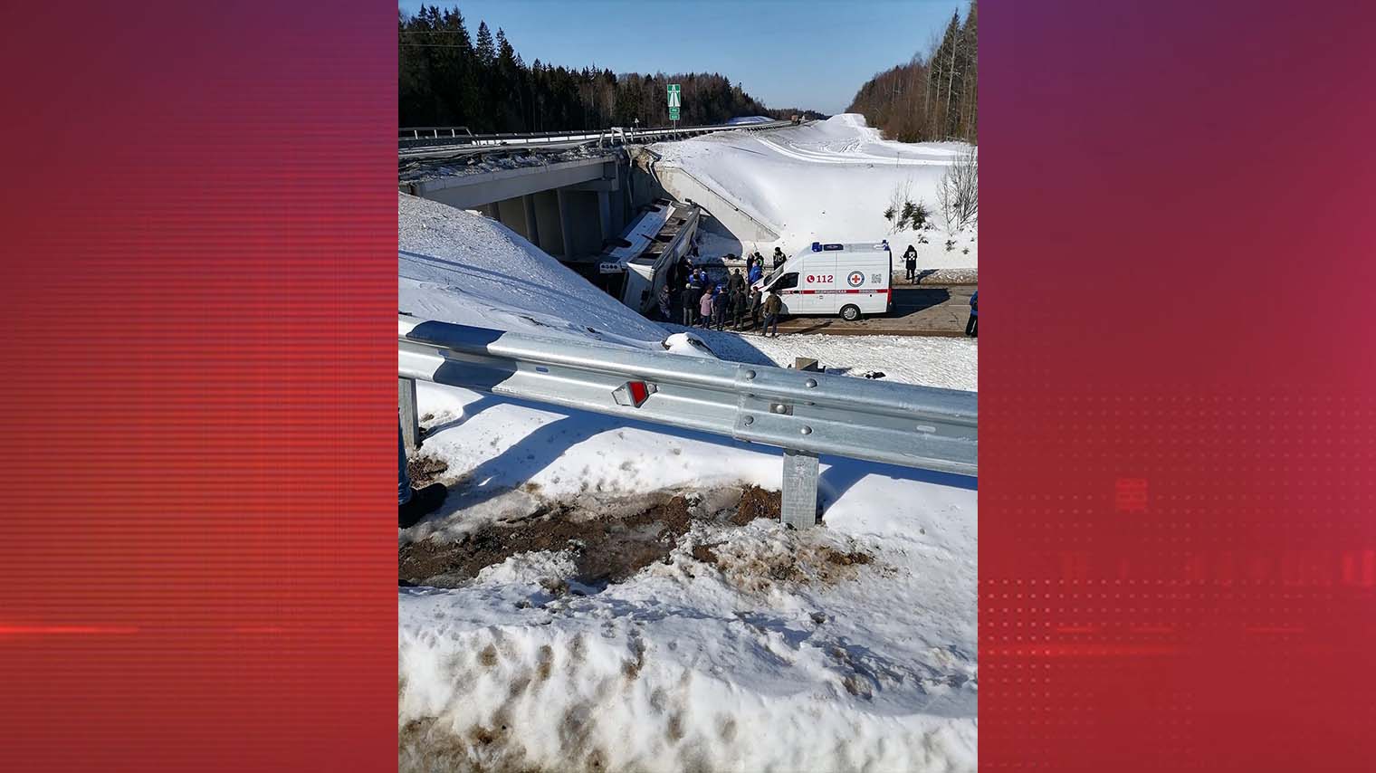 Упавшего в мойку автобуса