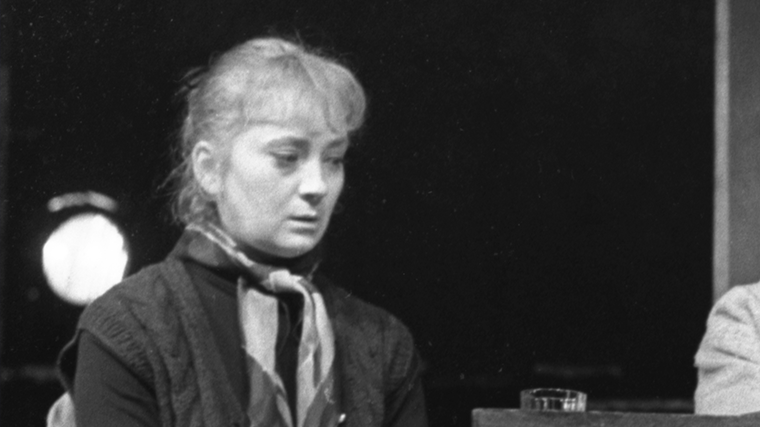 Ирина Дёмина в премьере спектакля "На трассе - непогода" (1972г.)