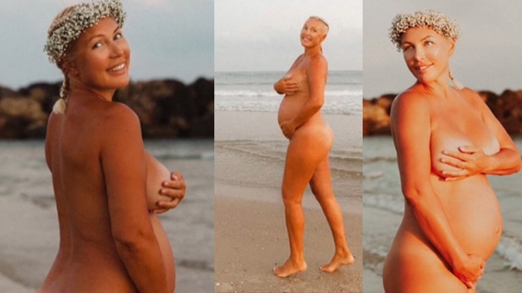 Беременная Рагозина выложила полностью обнаженные фото: «Моя идеальная фигура»