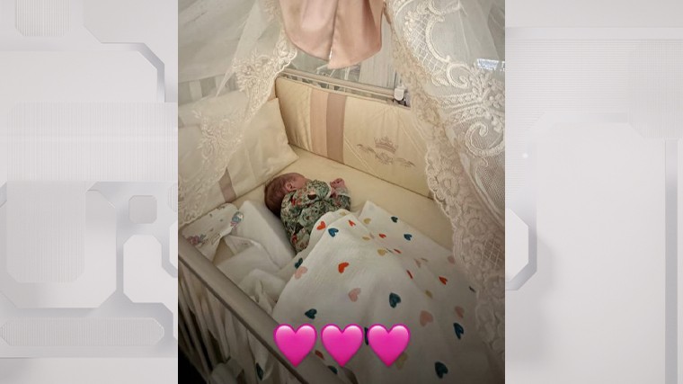 Без смайликов: Ольга Орлова раскрыла внешность своей новорожденной дочери