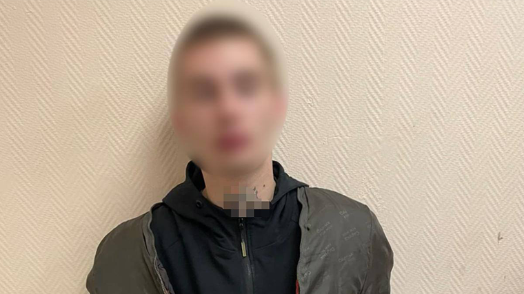Москвич ударил ножом сотрудника ФСИН и сбежал из-под домашнего ареста, но ненадолго