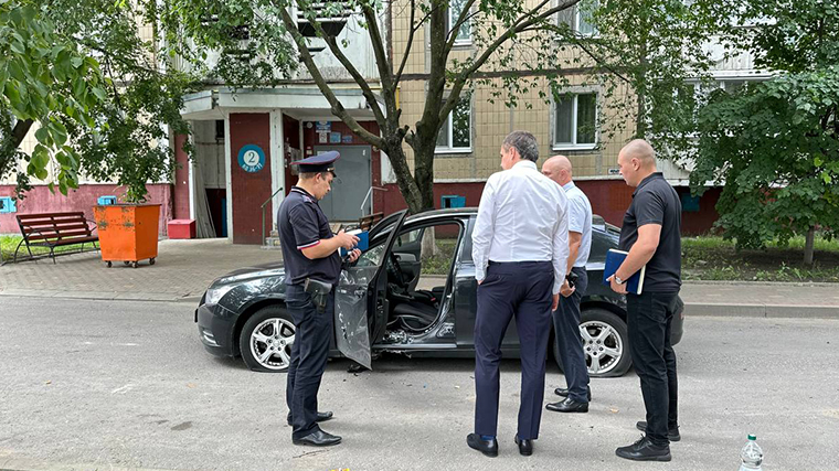В Белгороде произошел взрыв в машине, пострадали три человека
