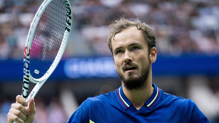 Даниил Медведев – российский теннисист, победил на кубке ATP