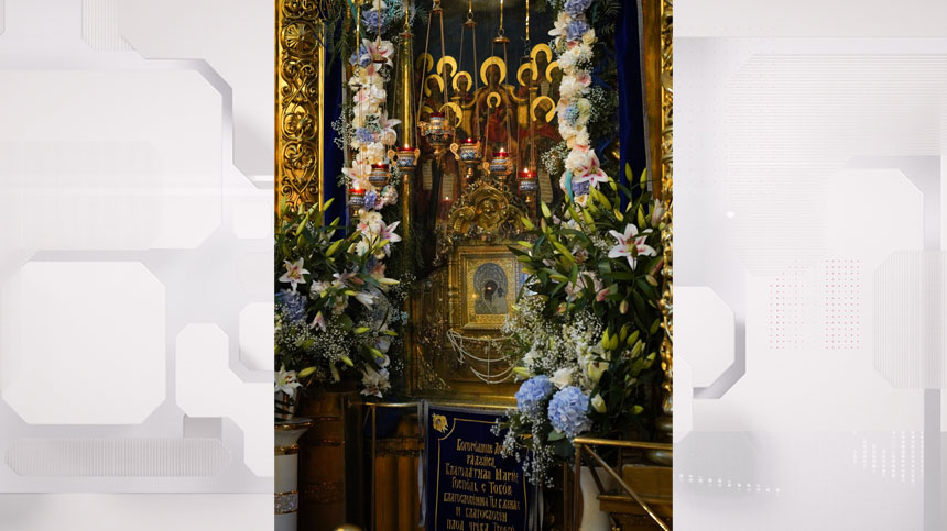Икона Казанской Божией Матери в Богоявленском кафедральном соборе Москвы.
