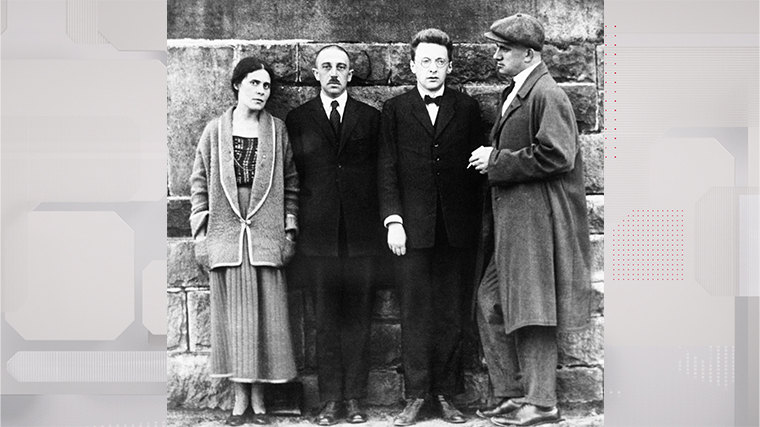 Лиля Брик, Осип Брик, Владимир Маяковский в Париже в 1923 году.