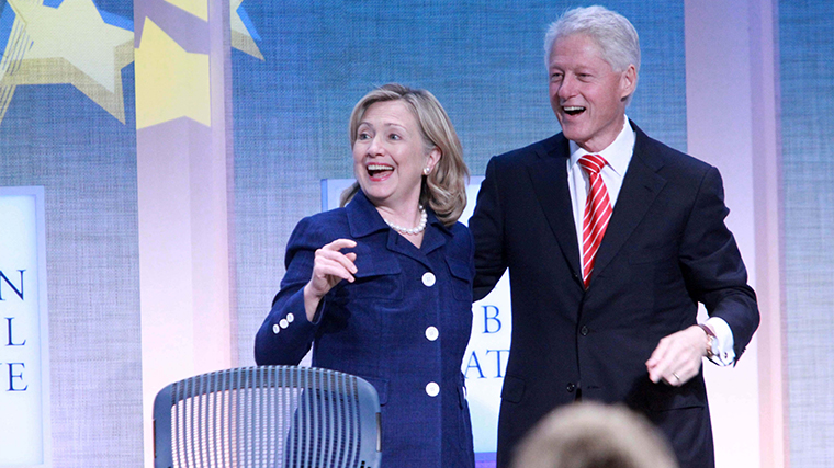 Билл Клинтон находится в браке с Хиллари уже почти 49 лет