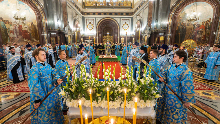 Патриаршее служение в праздник Успения Пресвятой Богородицы в Успенском соборе Московского Кремля