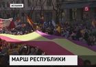 Испанцы требуют отречения короля и возвращения республики