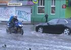 В Екатеринбурге устраняют последствия сильного ливня