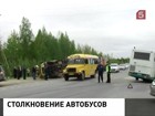 Два автобуса столкнулись на трассе Тюмень - Ханты-Мансийск