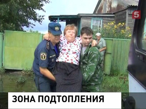 На Дальнем Востоке готовятся эвакуировать до 100 тысяч человек. Вода продолжает наступать