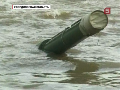 В Свердловской области танкисты погрузились под воду