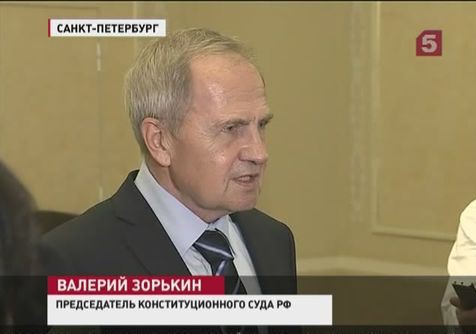 Конституционный суд разрешил осуждённым за тяжкие преступления баллотироваться в органы власти