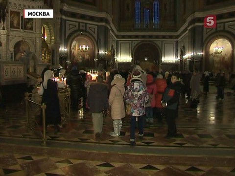 Киевские школьники знакомятся с московскими храмами