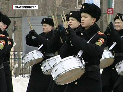 Екатеринбургские суворовцы готовятся к Параду Победы