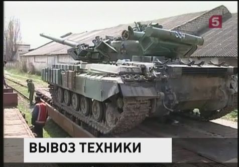 Украина срывает сроки вывоза военной техники из Крыма