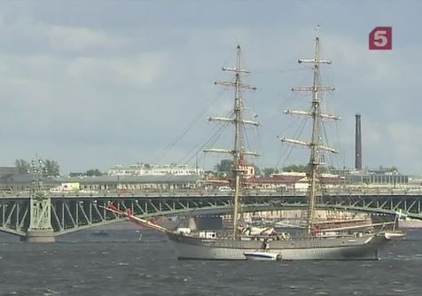 Через два дня "Алые паруса" пройдут в Петербурге