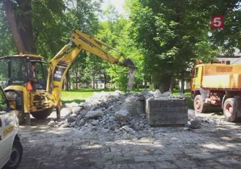 В Польше снесли памятник советским воинам