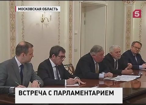 Владимир Путин в Ново-Огарёво встретился с председателем французского сената Жераром Ларше