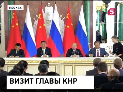 Владимир Путин провел переговоры с председателем КНР Си Цзиньпином