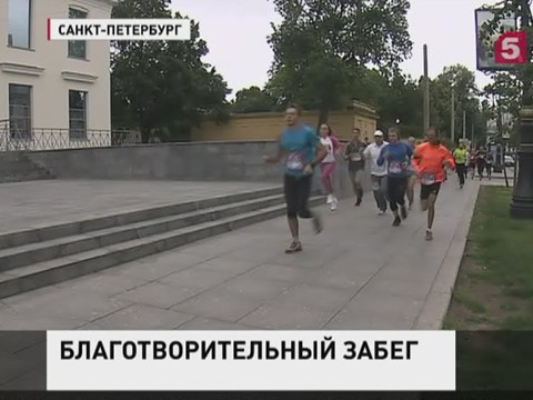 Жители Петербурга вышли на массовую пробежку