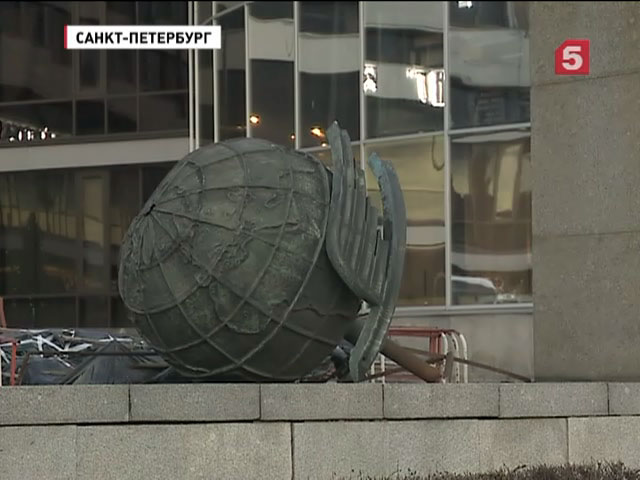 В Петербурге снова действует штормовое предупреждение