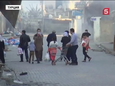 Турецкие военные и полицейские жестко разогнали мирные митинги