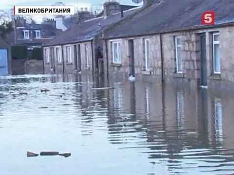 В Великобритании подсчитывают убытки от масштабного наводнения