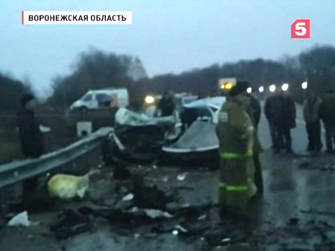 В ДТП в Воронежской области пострадали 10 человек