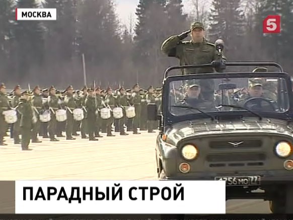 В подмосковном Алабино начались репетиции Парада Победы