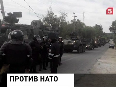 Американская военная техника прибыла в Молдавию, несмотря на протесты