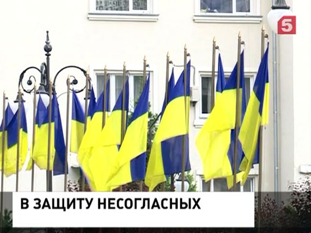 "Комитет спасения Украины" требует у Порошенко освободить политзаключенных