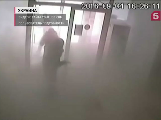 В Интернете обнародована видеозапись нападения на телеканал "Интер" в  Киеве